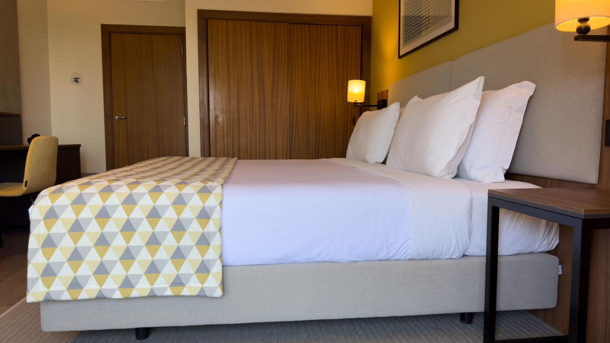 Holiday Inn Algarve Albufeira By Ihg Room photo
